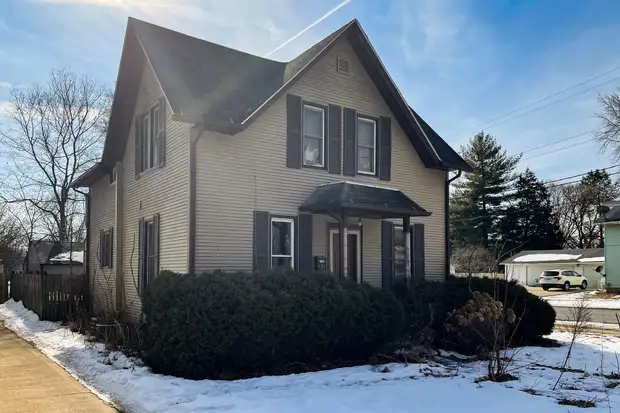 A House for sale in Belvidere